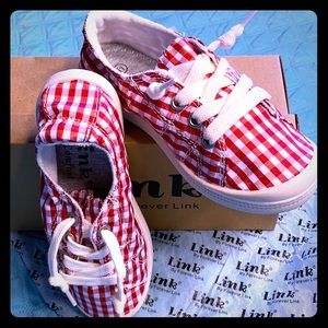 Forever Link - Girls Sneakers. Cute! Sz 11 Toddler